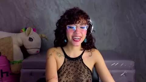 zoe_ch_ online show from 23, 6, 2026