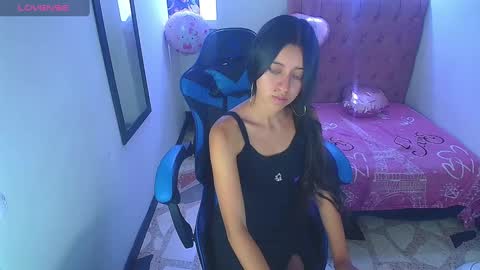 Z O E online show from 8, 2, 2025