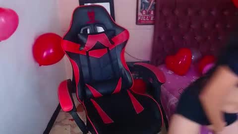 Z O E online show from 15, 2, 2025