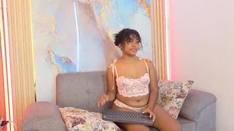 Snapshot of zoe_grence11_aws chatting on 28, 9, 2025 Zoe Grence online show from 28, 9, 2025
