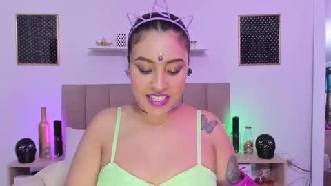 Snapshot of zoe_gruber chatting on 18, 10, 2025 Zoe Gruber online show from 18, 10, 2025