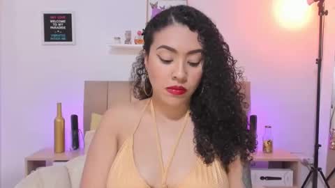 Snapshot of zoe_gruber chatting on 11, 11, 2025 Zoe Gruber online show from 11, 11, 2025