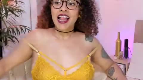 Snapshot of zoe_gruber chatting on 27, 11, 2025 Zoe Gruber online show from 27, 11, 2025