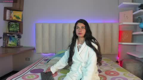 zoe_henderson online show from 30, 3, 2026