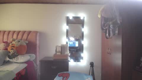 Snapshot of zoe_hotxxx chatting on 9, 4, 2026 zoe hotxxx online show from 9, 4, 2026