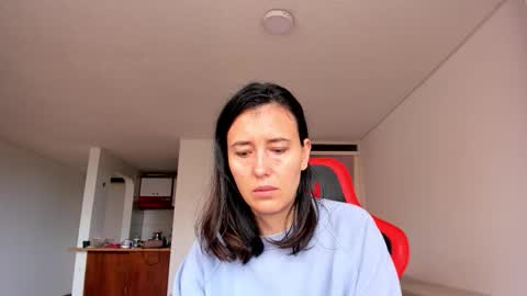 Snapshot of zoe_jeane_beker chatting on 5, 10, 2025 ZOE online show from 5, 10, 2025