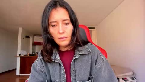 Snapshot of zoe_jeane_beker chatting on 7, 10, 2025 ZOE online show from 7, 10, 2025