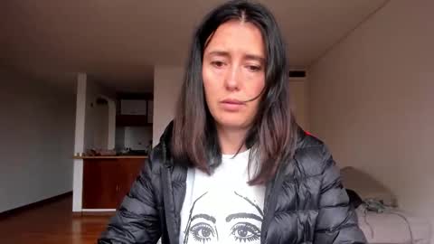 Snapshot of zoe_jeane_beker chatting on 17, 10, 2025 ZOE online show from 17, 10, 2025