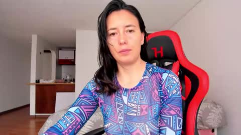 Snapshot of zoe_jeane_beker chatting on 17, 12, 2025 ZOE online show from 17, 12, 2025