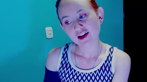Snapshot of zoe_jones2 chatting on 3, 12, 2024 Zoe online show from 3, 12, 2024