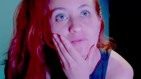 Snapshot of zoe_jones2 chatting on 9, 12, 2024 Zoe online show from 9, 12, 2024