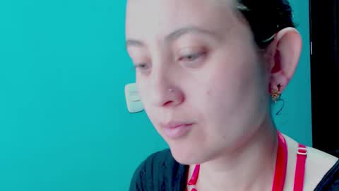 Snapshot of zoe_jones2 chatting on 31, 12, 2024 Zoe online show from 31, 12, 2024