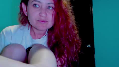 Snapshot of zoe_jones2 chatting on 15, 2, 2025 Zoe online show from 15, 2, 2025
