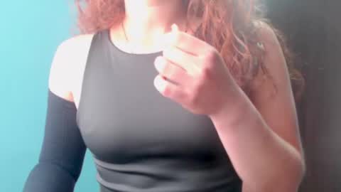 Snapshot of zoe_jones2 chatting on 19, 2, 2025 Zoe online show from 19, 2, 2025