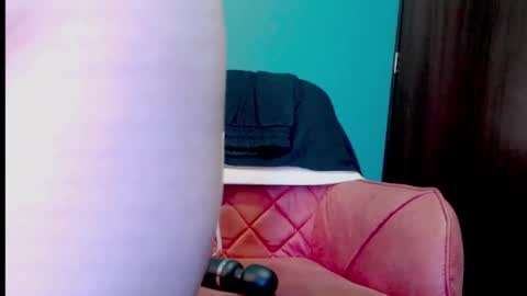 Snapshot of zoe_jones2 chatting on 21, 2, 2025 Zoe online show from 21, 2, 2025