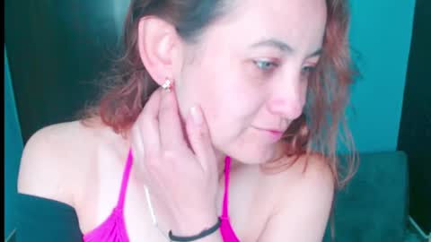 Snapshot of zoe_jones2 chatting on 8, 3, 2025 Zoe online show from 8, 3, 2025