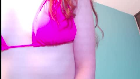 Snapshot of zoe_jones2 chatting on 8, 3, 2025 Zoe online show from 8, 3, 2025