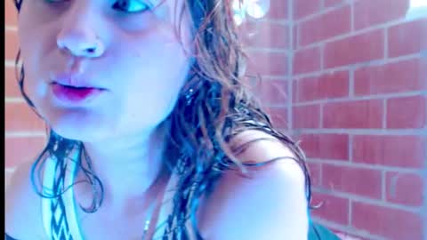 Snapshot of zoe_jones2 chatting on 17, 9, 2025 Zoe online show from 17, 9, 2025
