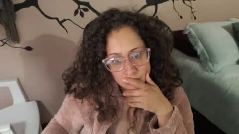 Zoe Koller online show from 11, 11, 2025