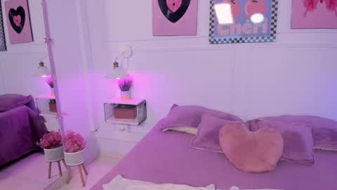 Snapshot of zoe_lynch_ chatting on 3, 12, 2025 Zoe Lynch online show from 3, 12, 2025