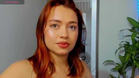 Snapshot of zoe_maddison19 chatting on 20, 12, 2025 zoe_maddison19 online show from 20, 12, 2025