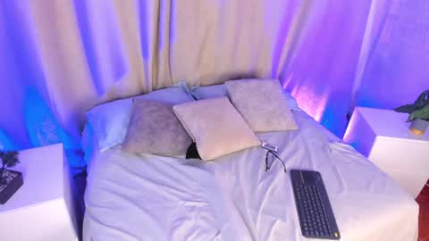 zoe_rousee_ online show from 2, 7, 2026