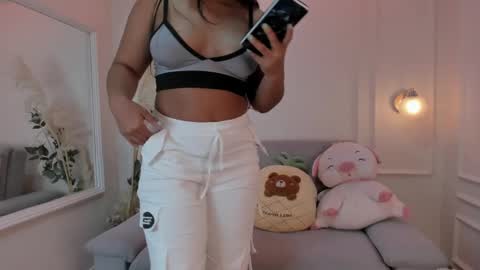 Snapshot of zoe_roux210949 chatting on 22, 12, 2024 Zoe online show from 22, 12, 2024