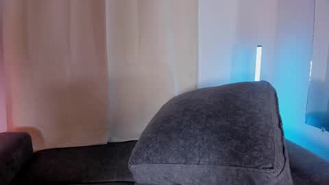 Snapshot of zoe_roux210949 chatting on 9, 3, 2025 Zoe online show from 9, 3, 2025