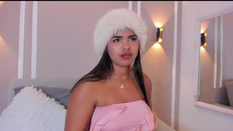 Snapshot of zoe_roux210949 chatting on 27, 9, 2025 Zoe online show from 27, 9, 2025