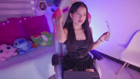 Snapshot of zoe_skyler chatting on 24, 9, 2025 Zoe  online show from 24, 9, 2025