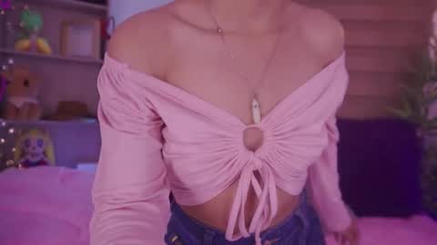 Snapshot of zoe_skyler chatting on 16, 10, 2025 Zoe  online show from 16, 10, 2025