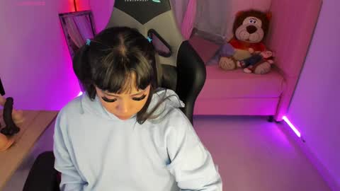 Snapshot of zoe_sullivan_ chatting on 17, 2, 2025 zoe_sullivan_ online show from 17, 2, 2025