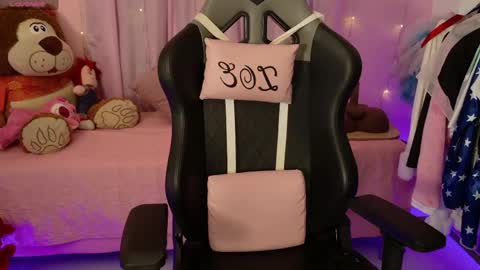 zoe_sullivan_ online show from 16, 4, 2026