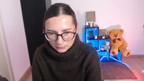 Snapshot of zoe_sweet55 chatting on 23, 10, 2025 zoe_sweet55 online show from 23, 10, 2025
