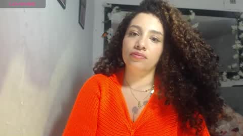 Snapshot of zoe_tai chatting on 24, 11, 2025 zoe tai online show from 24, 11, 2025