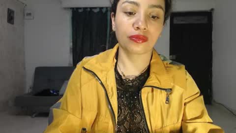 Snapshot of zoe_tai chatting on 21, 12, 2025 zoe tai online show from 21, 12, 2025