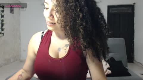 Snapshot of zoe_tai chatting on 13, 2, 2026 zoe tai online show from 13, 2, 2026