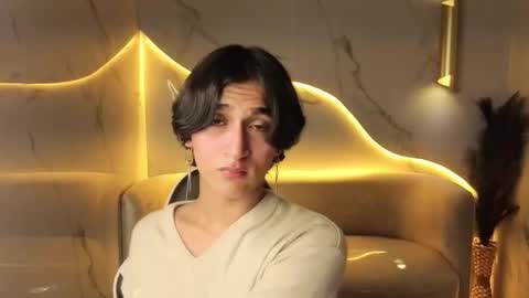 Snapshot of zoe_tp chatting on 22, 11, 2025 Zoe online show from 22, 11, 2025