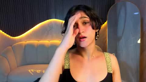 Snapshot of zoe_tp chatting on 19, 12, 2025 Zoe online show from 19, 12, 2025