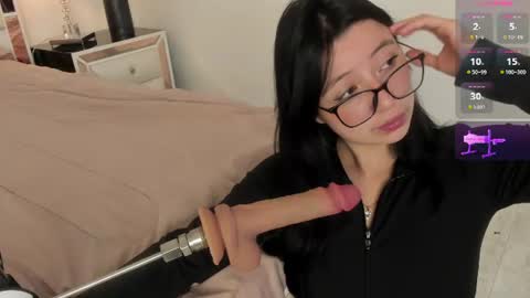 Snapshot of zoe_xra chatting on 9, 7, 2026 Zoe online show from 9, 7, 2026