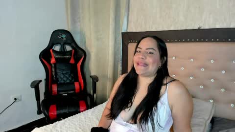 Snapshot of zoedeleon chatting on 11, 5, 2026 zoedeleon online show from 11, 5, 2026