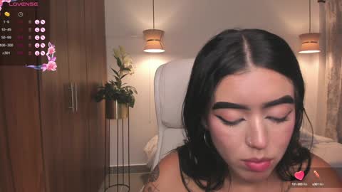  zoee jackson online show from 4, 12, 2024