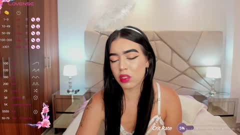  zoee jackson online show from 12, 12, 2024