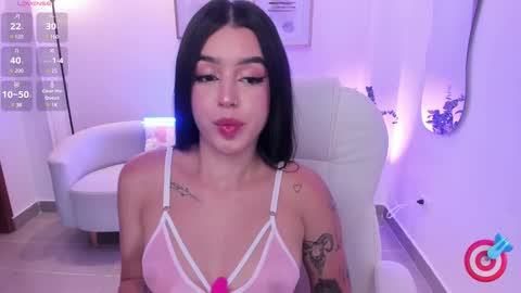  zoee jackson online show from 8, 3, 2025