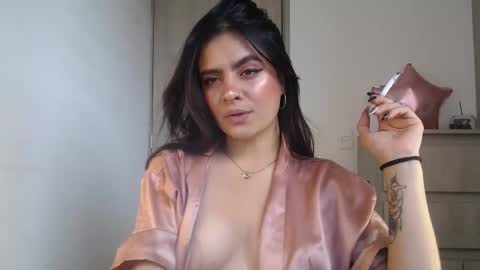 Snapshot of zoee_t chatting on 9, 1, 2026 Zoee online show from 9, 1, 2026