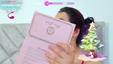 Zoe Kley online show from 4, 12, 2024