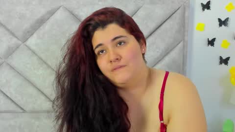 Zoe Kley online show from 15, 1, 2025