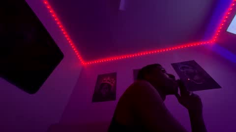 Snapshot of zoel87 chatting on 5, 2, 2025 LovelyLatin25 online show from 5, 2, 2025