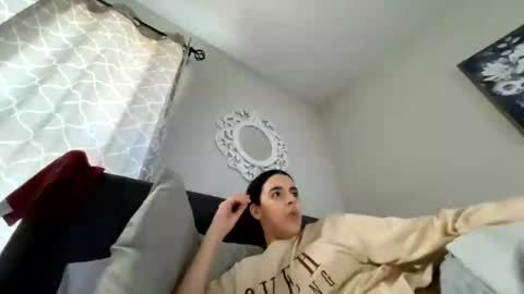 Snapshot of zoel87 chatting on 2, 3, 2025 LovelyLatin25 online show from 2, 3, 2025