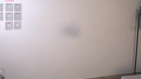Snapshot of zoemonroee_ chatting on 21, 4, 2026 Zoe online show from 21, 4, 2026